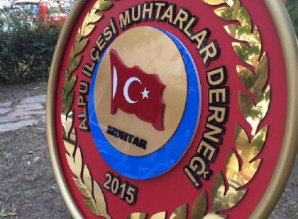 Alpu muhtarlar derneği tören çelengi