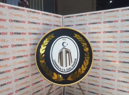 metal çelenk