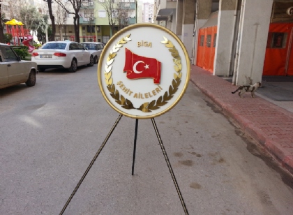 Biga şehit aileleri metal çelengi