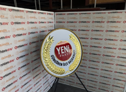 yeni-parti-metal-celenk-yazi-detayi