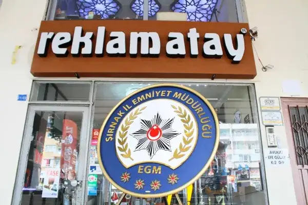 Yeni Logolu Polis Çelengi