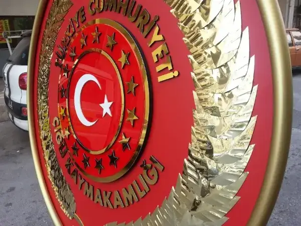 Çiğli Kaymakamlığı Metal Çelenk — Fotoğraf 6