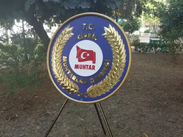 Çivril Muhtarlar Derneği Metal Çelenk — Fotoğraf 2