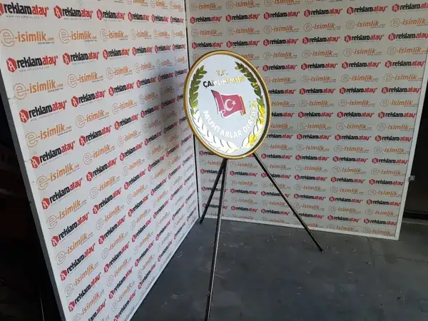 Çamlıhemşin Muhtarlar Derneği Metal Çelenk — Fotoğraf 3