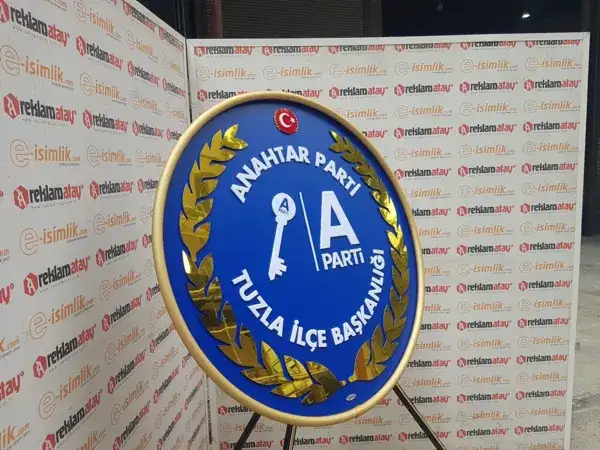 Anahtar Parti Metal Tören Çelengi