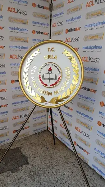 Urla Millî Eğitim Metal Çelenk