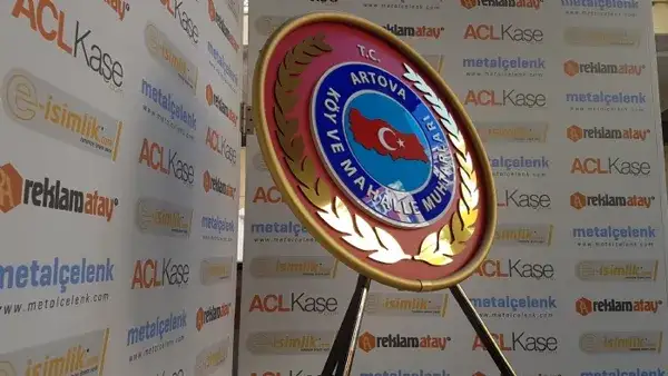 70 cm Ekonomik Çelenk Artova Köy ve Mahalle Muhtarları — Fotoğraf 3