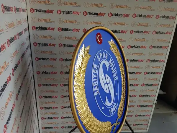 Sarıyer Spor Kulübü Metal Çelenk — Fotoğraf 3