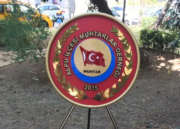 Alpu Muhtarlar Derneği Tören Çelengi — Fotoğraf 5