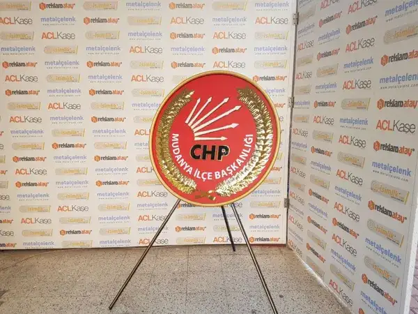 CHP Mudanya İlçe Başkanlığı Metal Çelenk — Fotoğraf 2