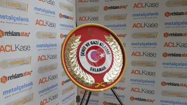 Şehit Aileleri Derneği Metal Çelenk Dalaman — Fotoğraf 2
