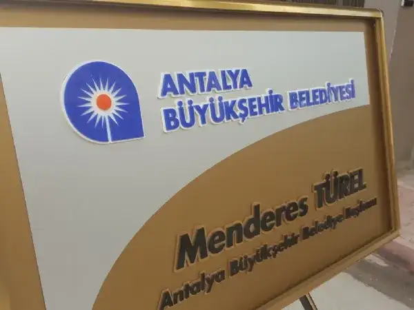 Belediye Başkan Çelengi Menderes Türel — Fotoğraf 5