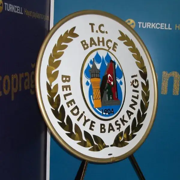 Bahçe Belediyesi Metal Çelenk