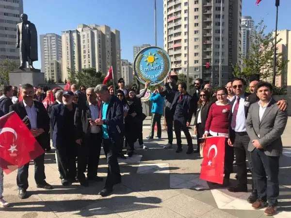 İYİ Parti Metal Çelenk – Ataşehir İlçe Başkanlığı — Fotoğraf 5