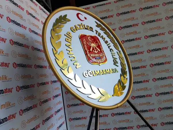 Gölmarmara Türkiye Muharip Gaziler Derneği (TÜMGAZİDER) Metal Çelenk — Fotoğraf 2
