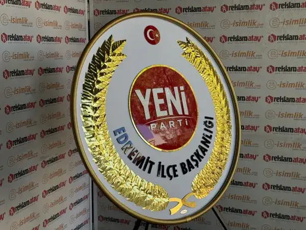 Yeni Parti Teşkilat ve Tören Çelengi — Fotoğraf 2