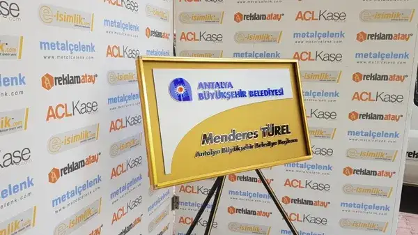Antalya Büyükşehir Belediyesi Metal Çelenk — Fotoğraf 6