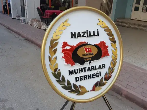 Nazilli Muhtarlar Derneği Metal Çelenk — Fotoğraf 5