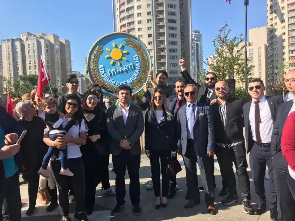 İYİ Parti Metal Çelenk – Ataşehir İlçe Başkanlığı — Fotoğraf 6