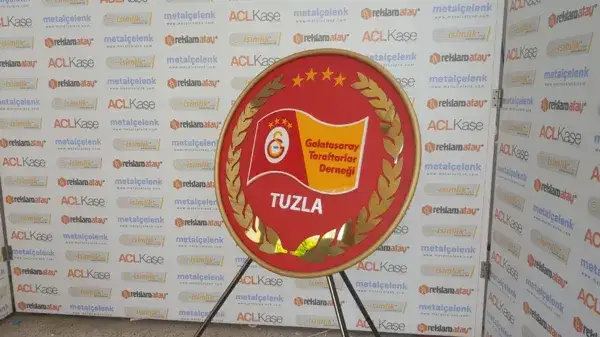 Tuzla Galatasaray Taraftarlar Derneği 100 cm Ekonomik Metal Çelenk — Fotoğraf 3