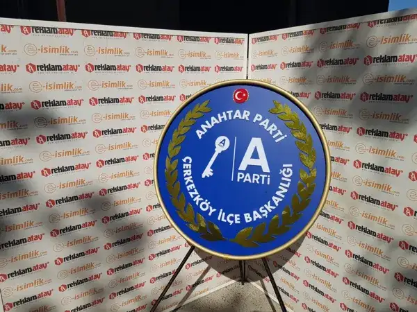 Anahtar Parti Metal Tören Çelengi
