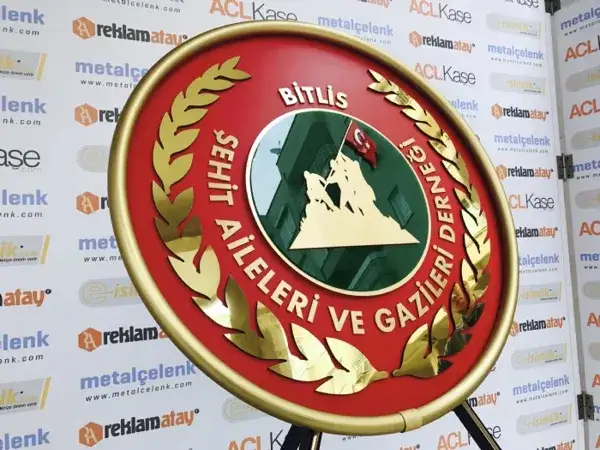 Ekonomik Metal Çelenk Bitlis Dernek — Fotoğraf 3