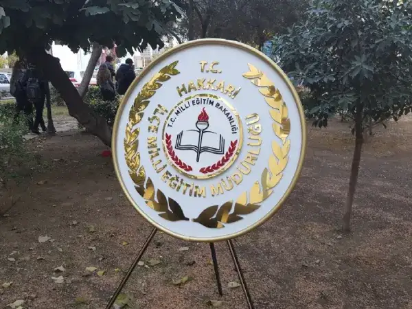 Millî Eğitim Müdürlüğü Metal Çelengi Hakkari
