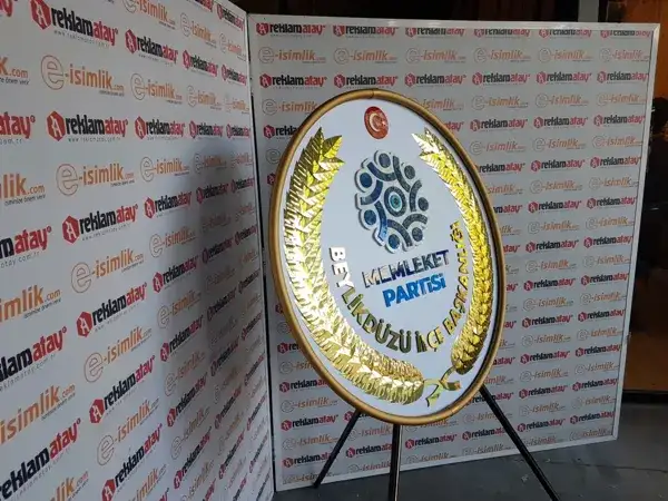 Memleket Partisi Beylikdüzü İlçe Başkanlığı Metal Çelengi — Fotoğraf 4