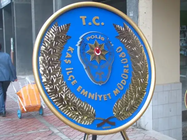 Kaş İlçe Emniyet Müdürlüğü Metal Çelengi