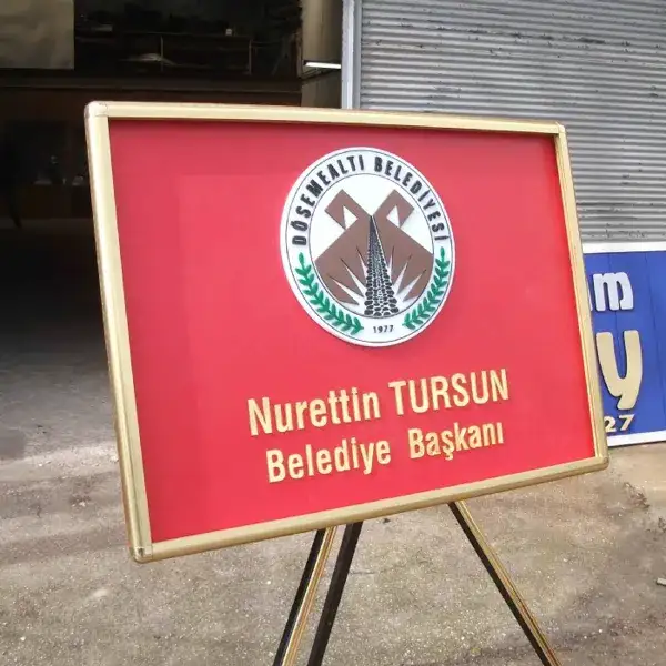 Döşemealtı Belediyesi Başkan Özel Çelengi