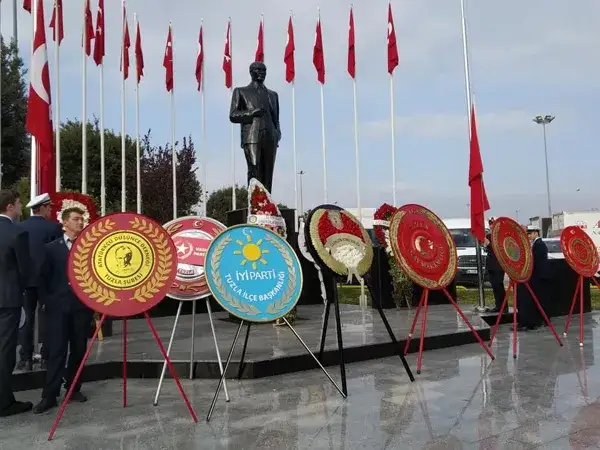 İYİ Parti Metal Çelenk Tuzla — Fotoğraf 4