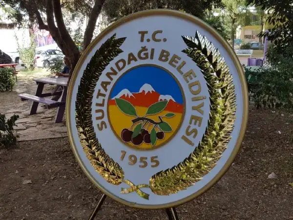 Sultandağı Belediyesi Metal Çelenk