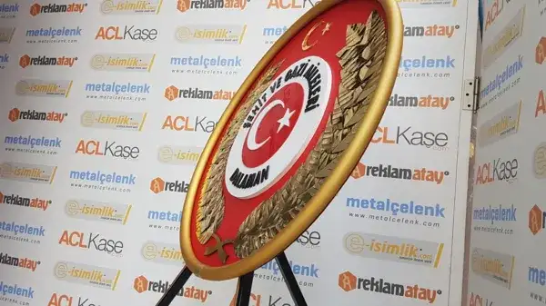 Şehit Aileleri Derneği Metal Çelenk Dalaman — Fotoğraf 4