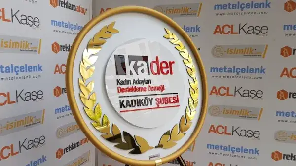 KA-DER 70 cm Ekonomik Çelenk — Fotoğraf 4