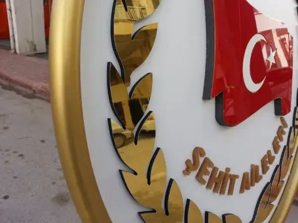 Biga Şehit Aileleri Metal Çelengi — Fotoğraf 3