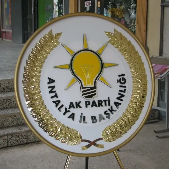 AK Parti Antalya Metal Çelenk