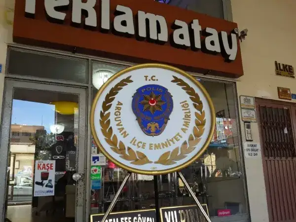 Arguvan İlçe Emniyet Amirliği Metal Çelenk