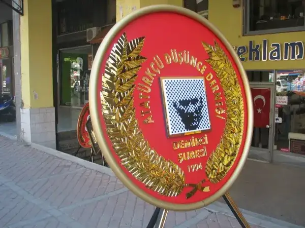 Atatürkçü Düşünce Derneği Çelengi Demirci