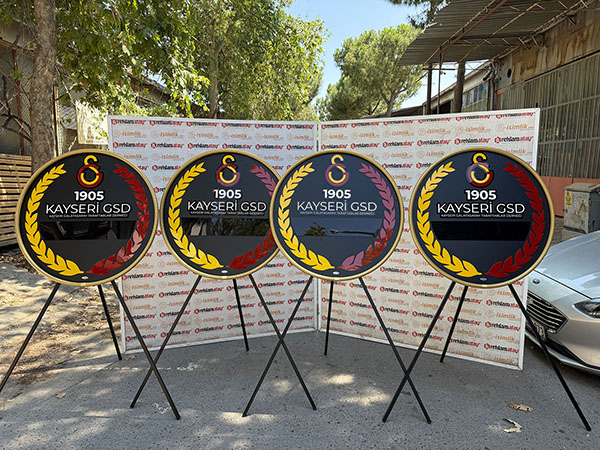 Kayseri Galatasaray Taraftarlar Derneği Metal Çelenk